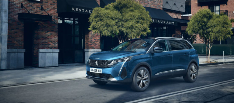 O novo SUV Peugeot 5008 foi concebido para se superar