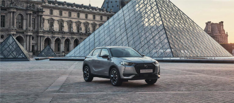 A arte de viajar: DS 3 Crossback e DS 7 Crossback Louvre