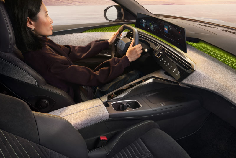 Habitáculo do Novo Peugeot Plug-in Hybrid