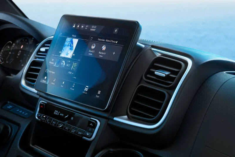 Ecrã tátil do Novo Peugeot Boxer 2024
