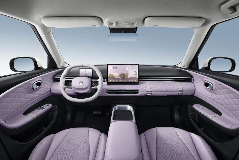 Interior colorido do Novo Dongfeng Box