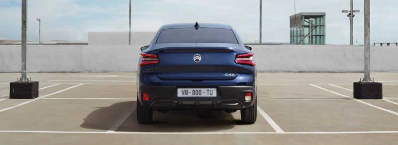 Traseira do Novo Citroën C4 X 2025