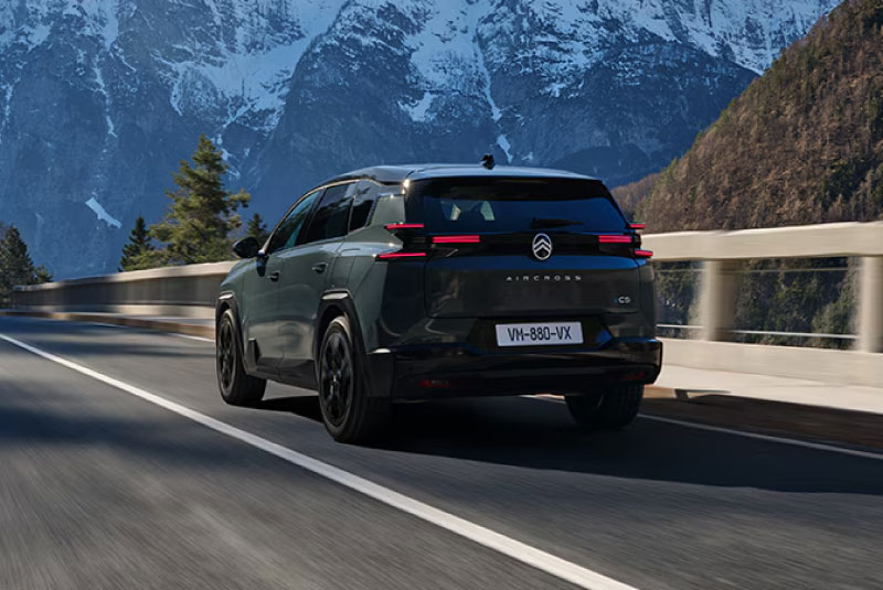 Traseira do Novo Citroën C5 Aircross Híbrido 2025
