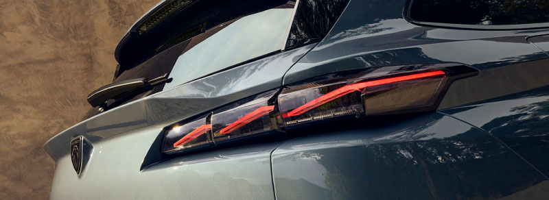 Ótica do Novo Peugeot e-308 SW 2025