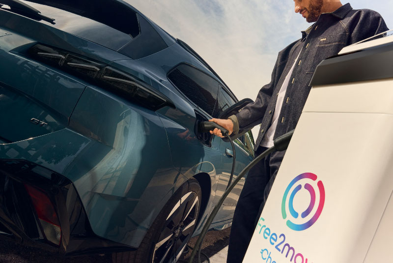 Carregamento do Novo Peugeot e-308 SW 2025