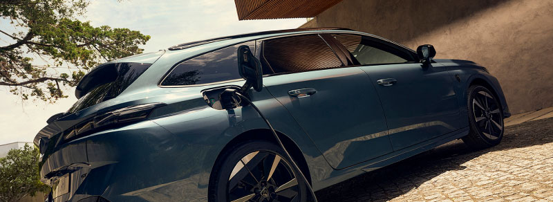 Porta de carregamento do Novo Peugeot e-308 SW 2025