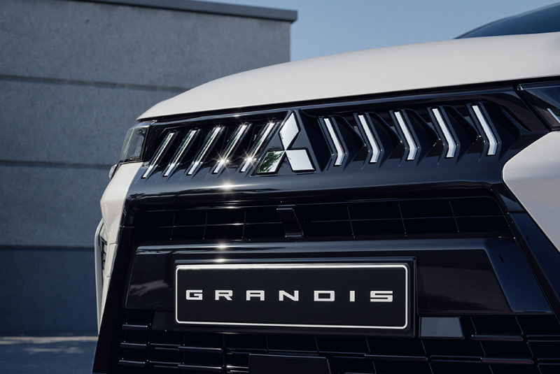 Logótipo do Novo Mitsubishi Grandis 2025
