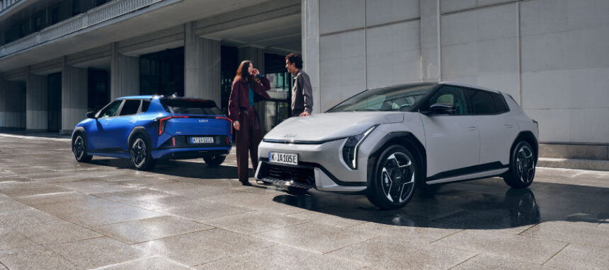Novo Kia EV4 - Portas abertas