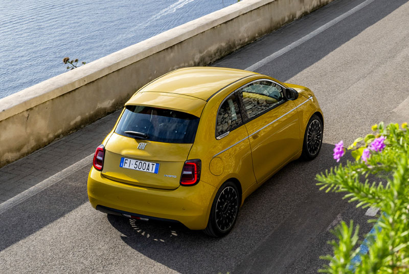 Tejadilho do Novo Fiat 500 Híbrido 2025