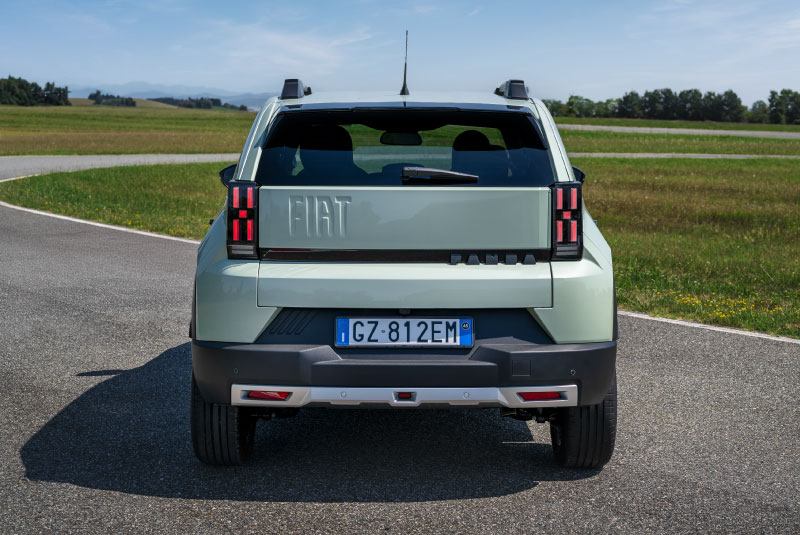 Traseira do Novo Fiat Grande Panda 2025