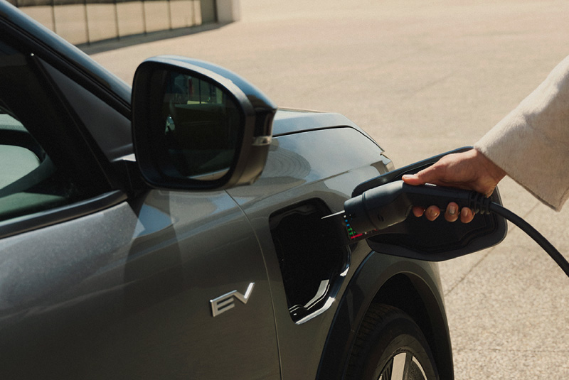 Porta de carregamento do Novo Mitsubishi Eclipse Cross EV 2026