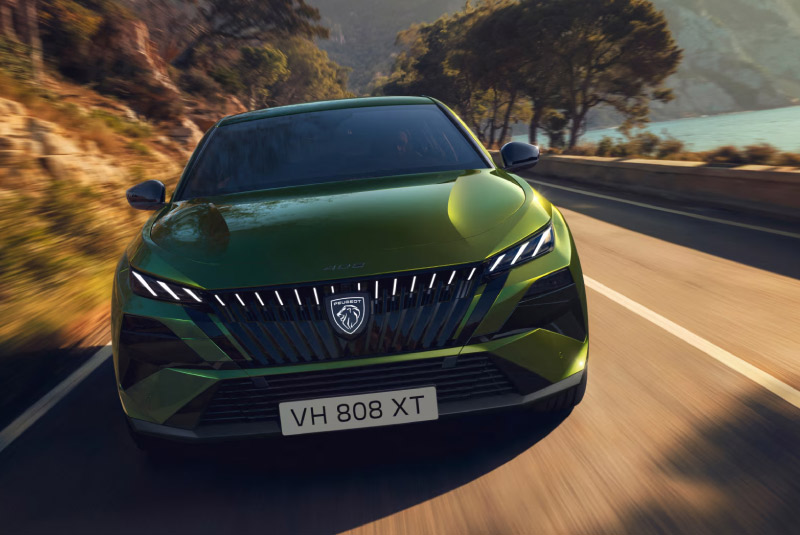Silhueta do Novo Peugeot 408 Plug-in Hybrid