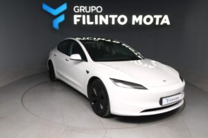 Tesla Model 3 Standard Range Plus RWD