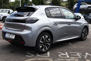 Peugeot 208 208 Allure 1.2 Gasolina 100 Cv Cvm6