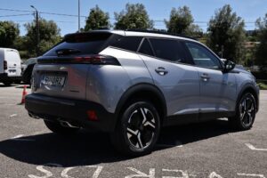 Peugeot 2008 1.2 Hybrid Allure e-DCS6