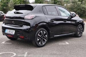 Peugeot 208 1.2 Hybrid Edition e-DCS6