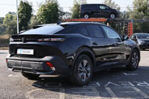 Peugeot 408 1.2 Hybrid Allure e-DCS6